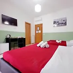 Dandi Domus Konukevi Roma