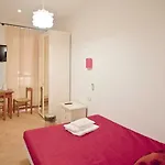 Dandi Domus Konukevi Roma
