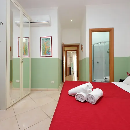 Konukevi Dandi Domus 3*