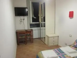 Dandi Domus בית הארחה רומא