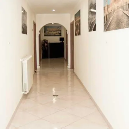 Konukevi Dandi Domus