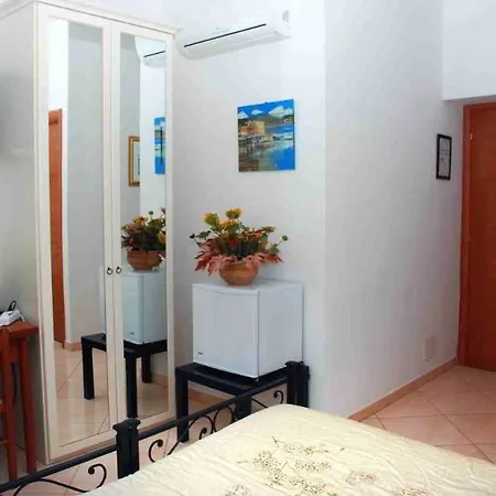 Konukevi Dandi Domus 3*